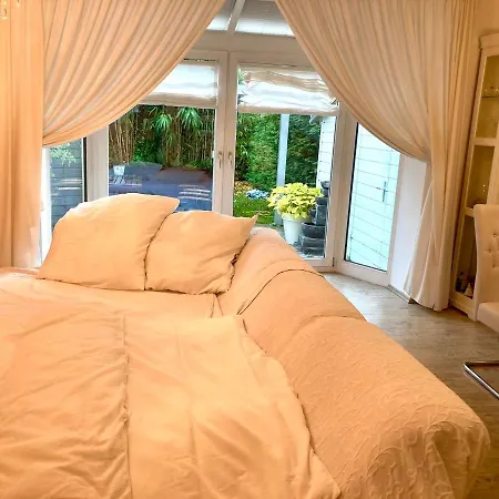 Feriehus Ganzes Haus Mit 3 Zimmern An Der Messe - Inclusive Parking - Entire House At Fairground - Wifi - Homeoffice Hannover
